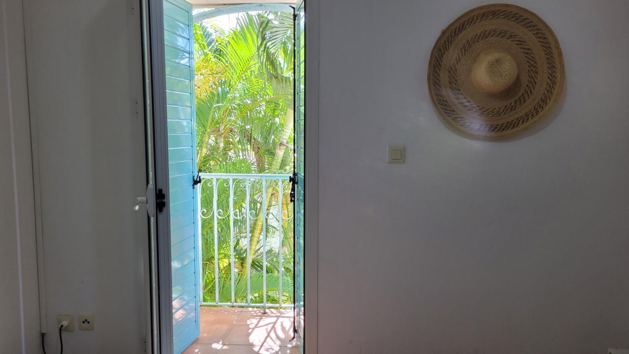 Edenoa/vue Mer/ Plage/piscine Appartement